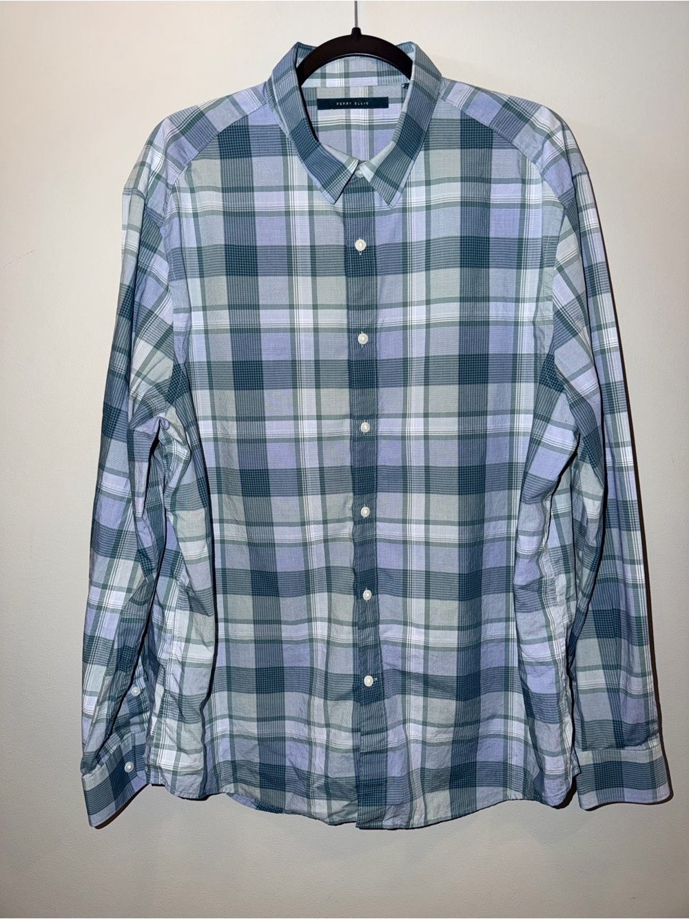 Perry Ellis 100% cotton Men’s Green and Light Gray Plaid Button-Down Shirt